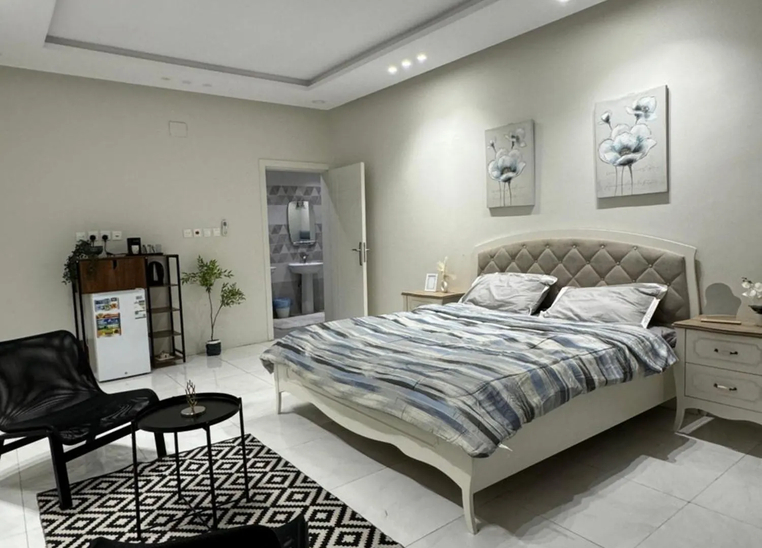 شقة بغرفتين نوم وجلسه مريحة مكة